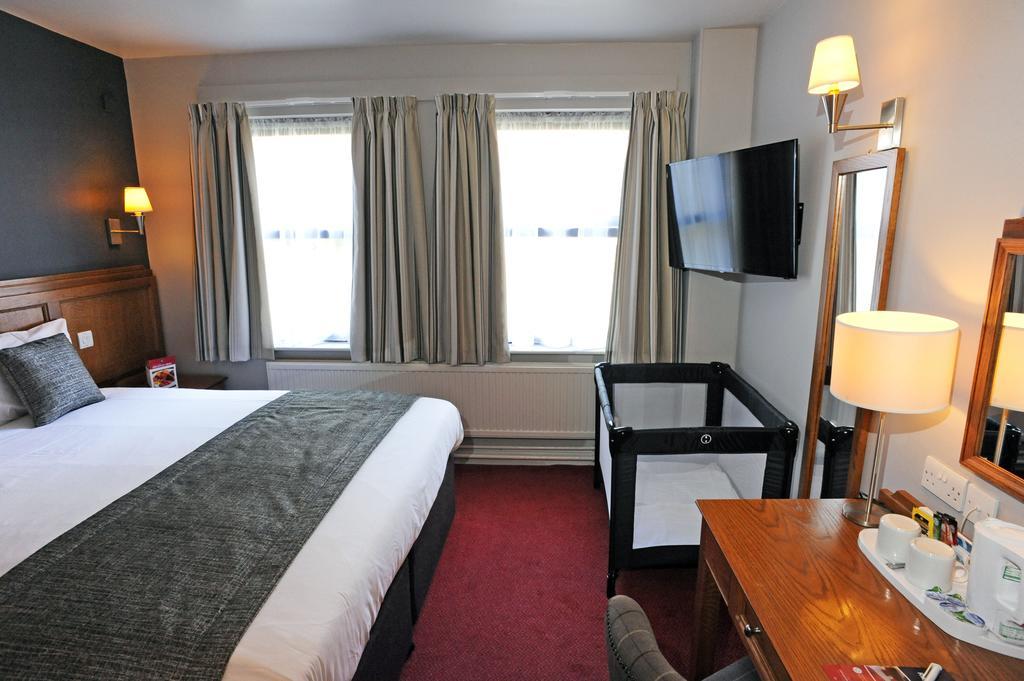 Brentwood Inn By Greene King Inns Rotherham Oda fotoğraf