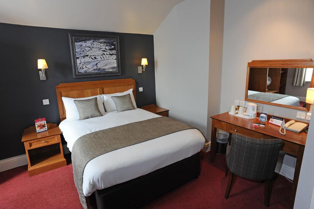 Brentwood Inn By Greene King Inns Rotherham Oda fotoğraf